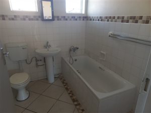 To Let 2 Bedroom Property for Rent in Flamwood North West